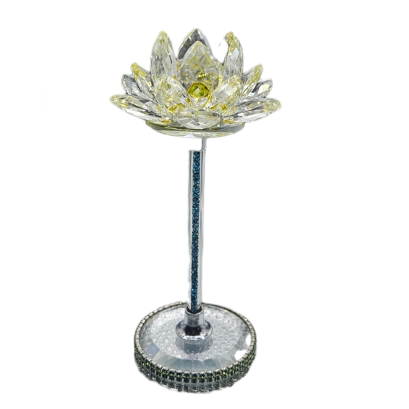 Crystal Lotus Flower - Picture 1 of 8